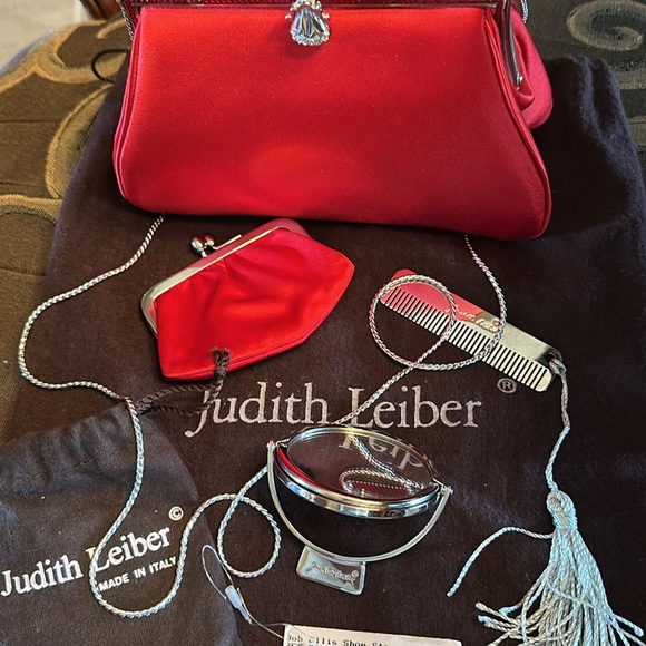 Vibrant Red Clutch with Silver Clasp - Picture 8 of 9